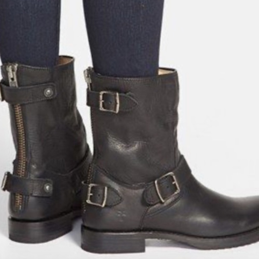 Gently worn Frye -Veronica Back Zip Short. Black Motorcycle Boot sz 10 M